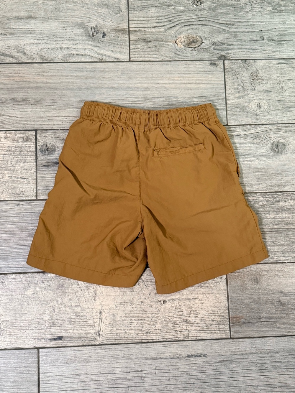 Old Navy Boys Dock Shorts • Quick Dry - Picture 2 of 3